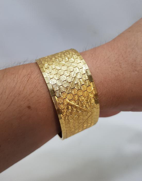 KUTUSUNDA ANTİKA ALTIN KAPLAMA BİLEKLİK