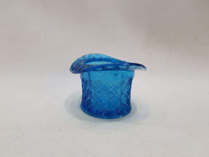 MELON ŞAPKA FORMLU MAVİ RENKLİ KRİSTAL İKRAMLIK