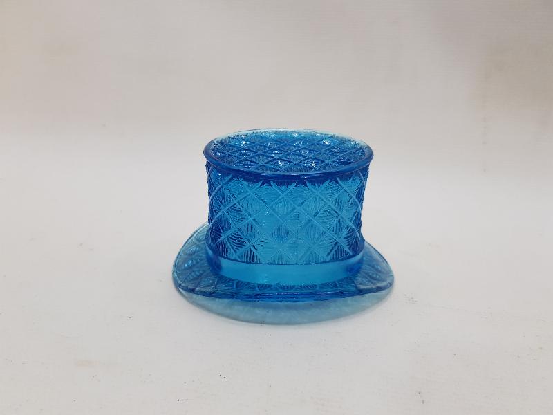 MELON ŞAPKA FORMLU MAVİ RENKLİ KRİSTAL İKRAMLIK