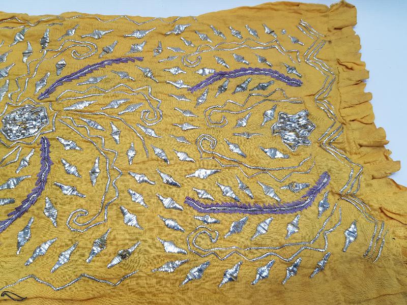 OSMANLI DÖNEMİ BERGAMA KOZAK YÖRESİ TEL KIRMA İŞLEMELİ YASTIK YÜZÜ