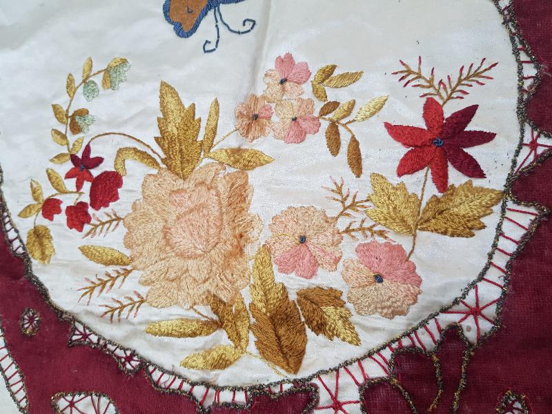 OSMANLI DÖNEMİ HİLAL İŞLEMELİ İPEK DUVAR PANOSU