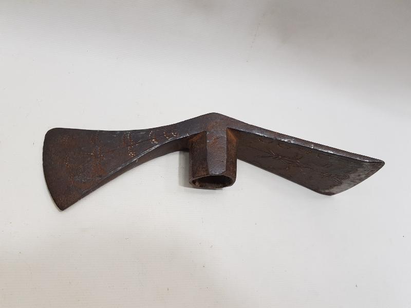 OSMANLI DÖNEMİ ÜZERİ İŞLEMELİ KAZMA BALTA