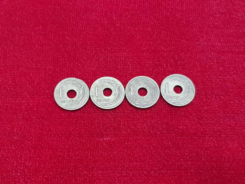 1948-1949-1950-1951 TARİHLİ DELİKLİ 1 KURUŞLAR