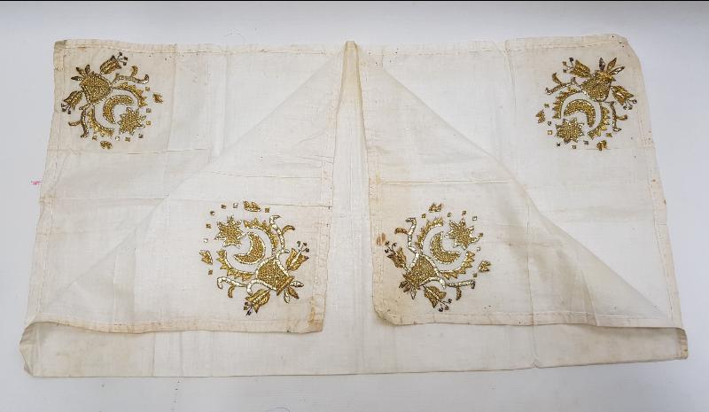 OSMANLI DÖNEMİ ALTIN SIRMA İŞLEMELİ AY YILDIZLI ÇEVRE