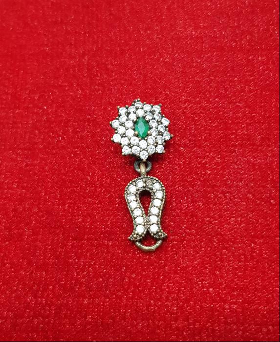 ZİRKON TAŞLARLA SÜSLÜ GÜMÜŞ KOLYE UCU