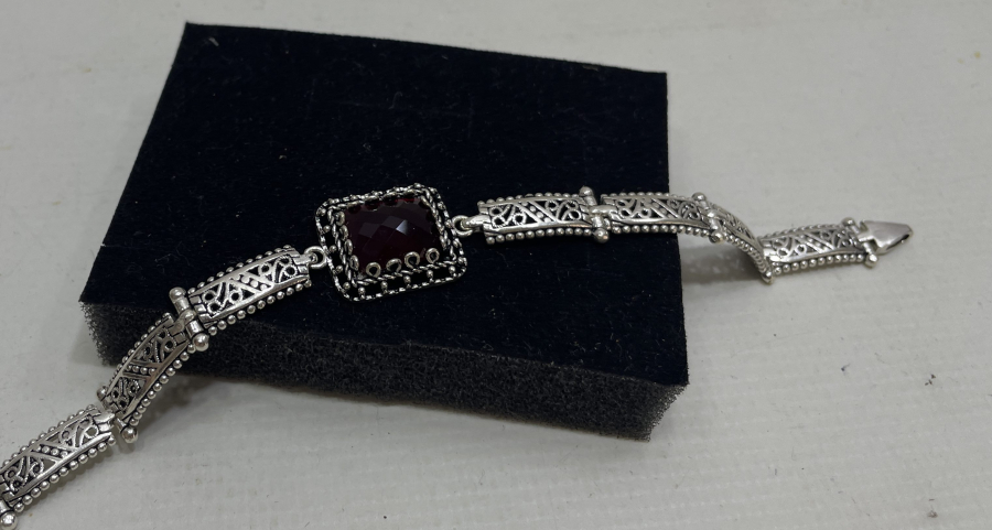 AKİK TAŞLI GÜMÜŞ BİLEKLİK