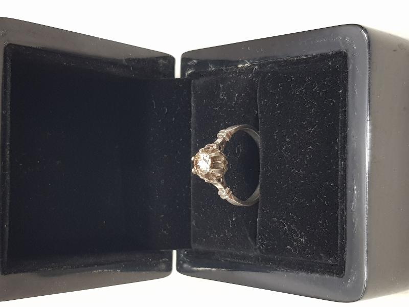 ANTİKA TEKTAŞ YÜZÜK