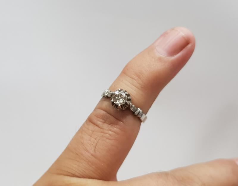 ANTİKA TEKTAŞ YÜZÜK