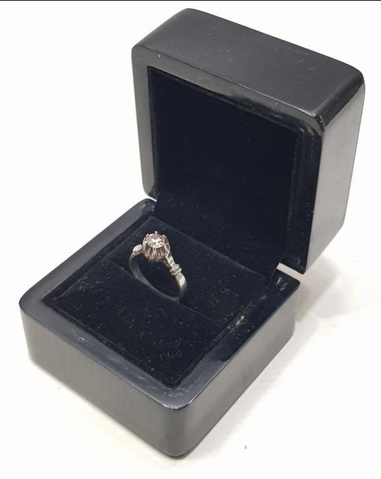 ANTİKA TEKTAŞ YÜZÜK