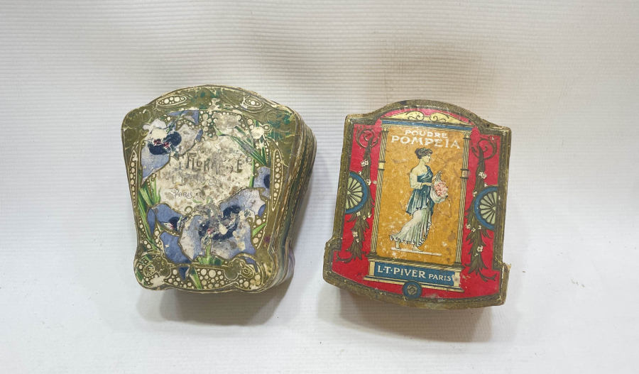 CUMHURİYET BAŞLARI  2 ADET NADİR PUDRA KUTUSU