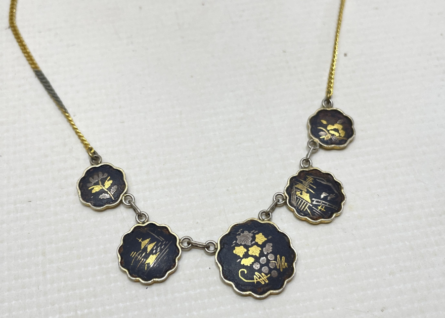 DEMİR ÜZERİ ALTIN VE GÜMÜŞ ÇAKMA İŞÇİLİKLİ ALTIN KAPLAMA ÖZEL YAPIM GERDANLIK