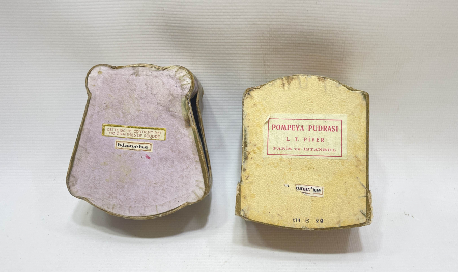 CUMHURİYET BAŞLARI  2 ADET NADİR PUDRA KUTUSU