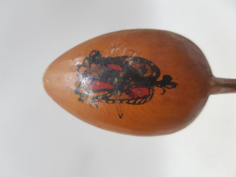 OSMANLI DÖNEMİ KÖK BOYA OSMANLICA YAZILI VE DEVLET ARMALI AHŞAP KAŞIK