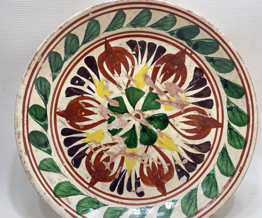 OSMANLI DÖNEMİ NADİR FORMDA KÜTAHYA DUVAR TABAĞI