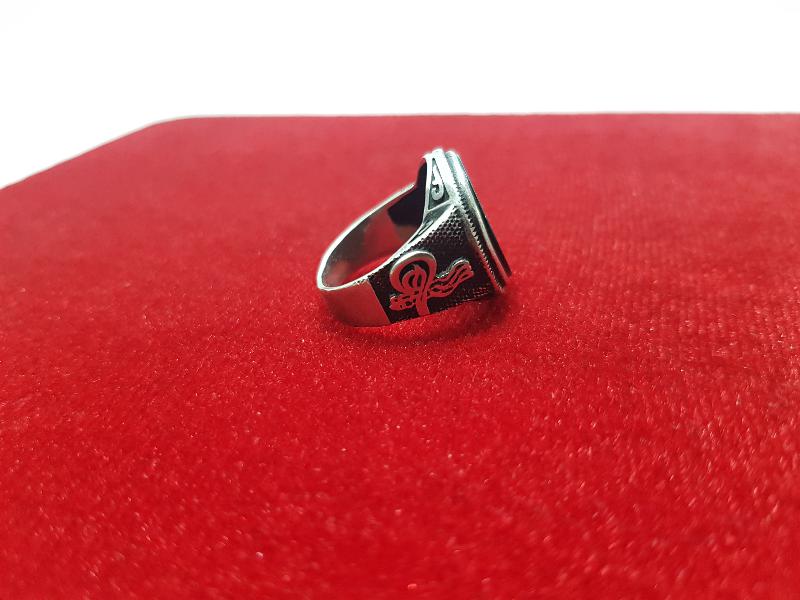 AKİK TAŞLI TUĞRALI GÜMÜŞ ERKEK YÜZÜĞÜ