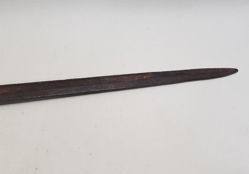 OSMANLICA YAZILI TUĞRALI VE BAYRAKLI NADİR OSMANLI SÜNGÜ