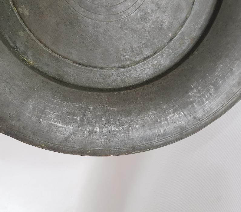 ÜZERİ SAZ TUĞRALI VE OSMANLICA YAZILI KUZU LENGERİ 