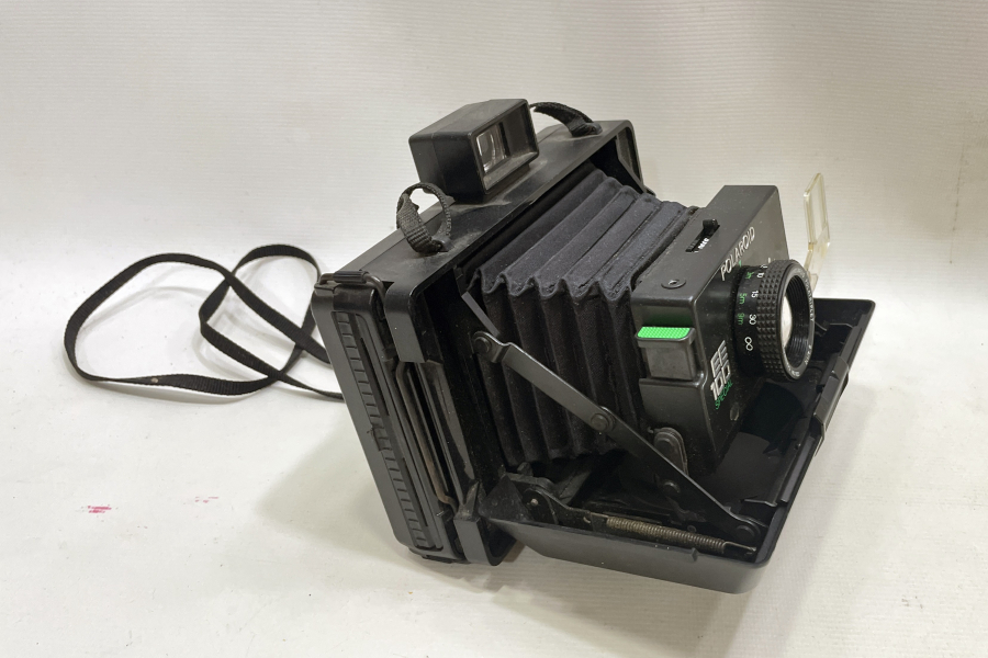 ANTİKA POLAROİD KÖRÜKLÜ FOTOĞRAF MAKİNESİ