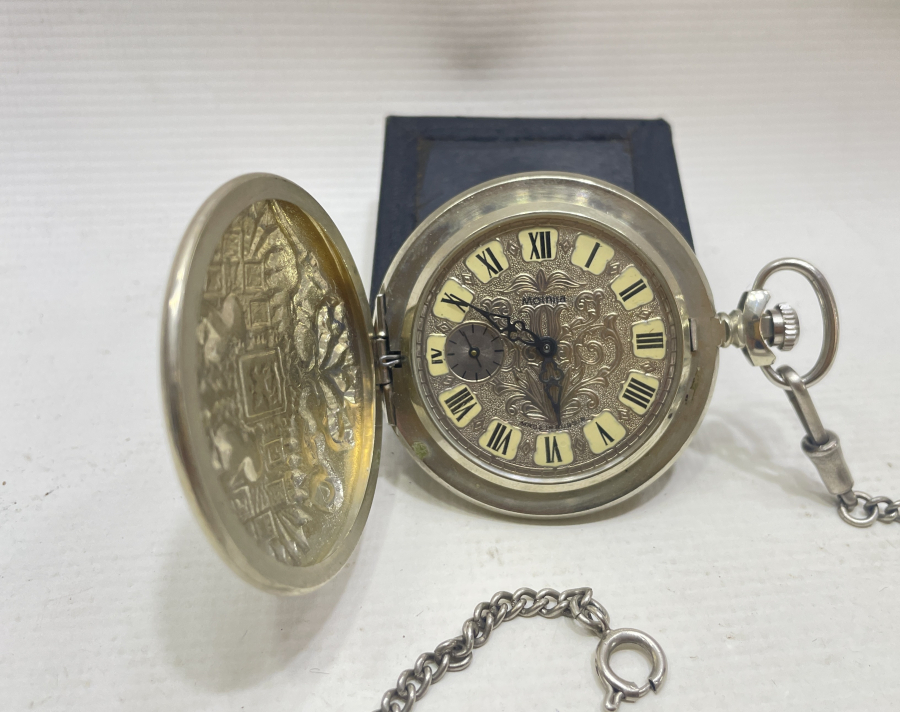 ÇİFT BAŞLI KARTAL GÖRSELLİ AVCI KASA KURMALI CEP SAATİ