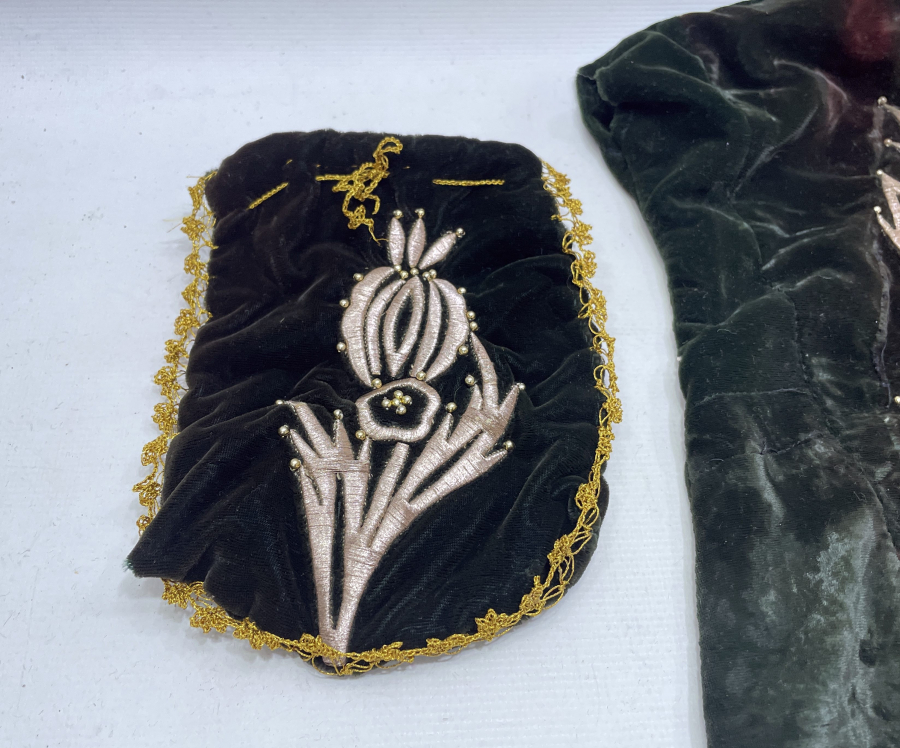  EL YAPIMI SIRMA İŞÇİLİKLİ ANTİKA BEBEK KINALIĞI