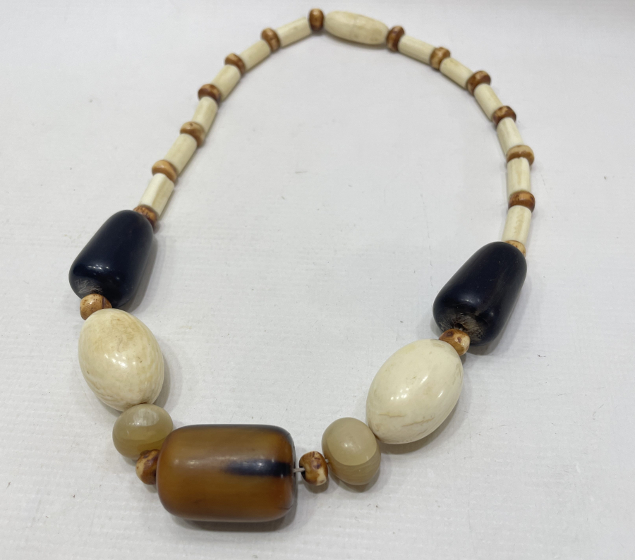 FİL DİŞİ BOYNUZ VE KEMİKTEN YAPILMIŞ BÜYÜK BOY ANTİKA GERDANLIK