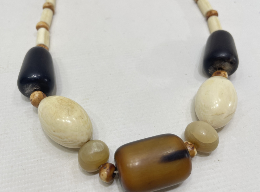 FİL DİŞİ BOYNUZ VE KEMİKTEN YAPILMIŞ BÜYÜK BOY ANTİKA GERDANLIK