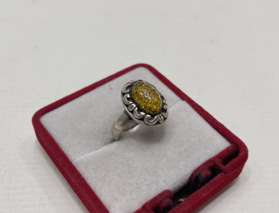 İÇİ FOSİLLİ DAMLA KEHRİBAR GÜMÜŞ YÜZÜK