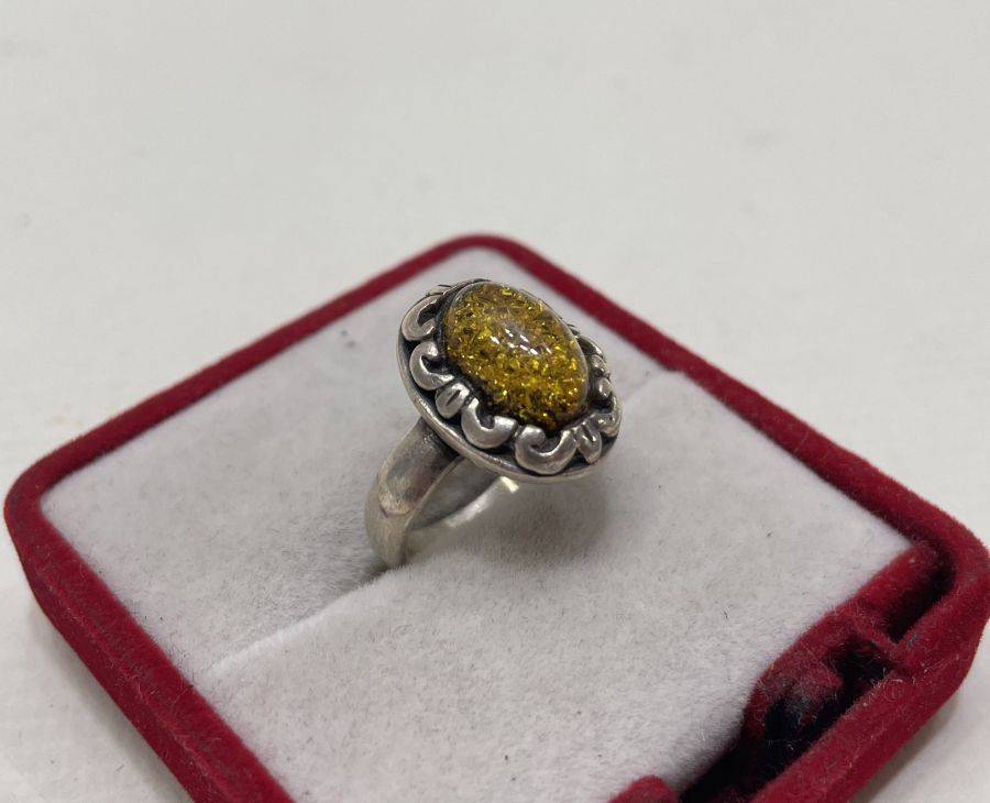 İÇİ FOSİLLİ DAMLA KEHRİBAR GÜMÜŞ YÜZÜK