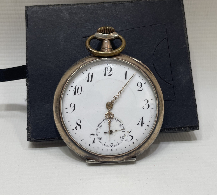 İSVİÇRE YAPIMI KURMALI ANTİKA GÜMÜŞ KASA CEP SAATİ