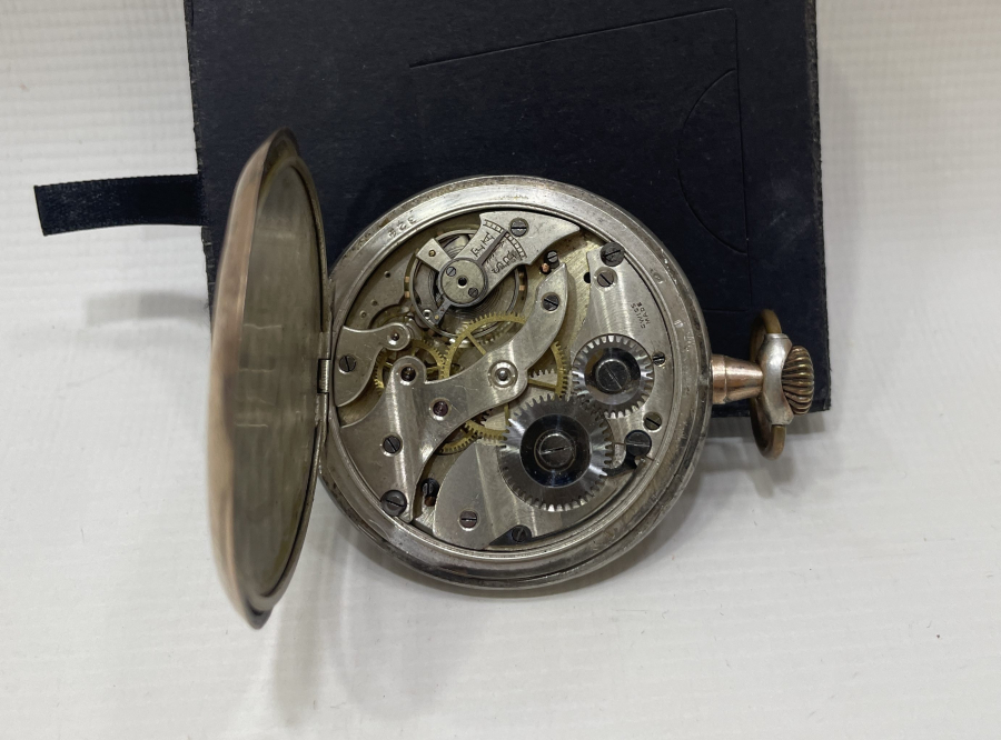 İSVİÇRE YAPIMI KURMALI ANTİKA GÜMÜŞ KASA CEP SAATİ