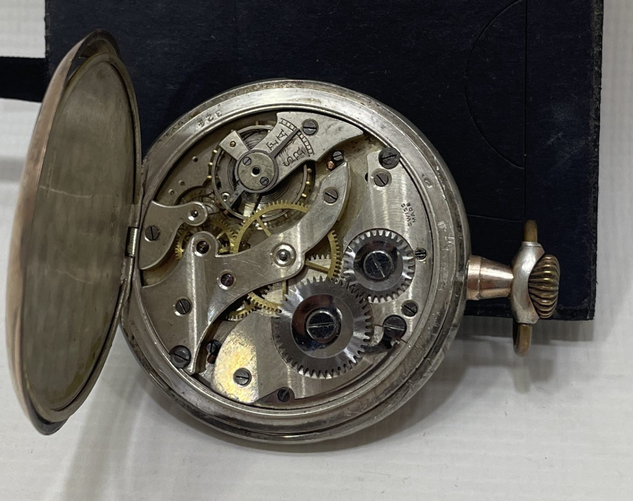 İSVİÇRE YAPIMI KURMALI ANTİKA GÜMÜŞ KASA CEP SAATİ