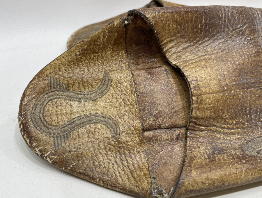 OSMANLI DÖNEMİ DERİ ÜZERİ SIRMA İŞÇİLİKLİ DAMAT TERLİĞİ