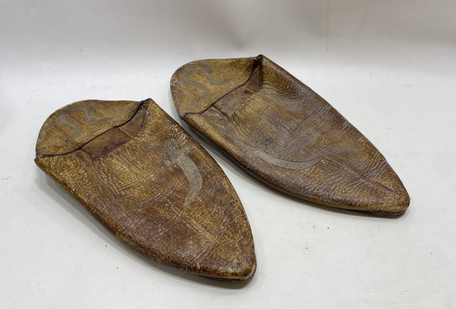 OSMANLI DÖNEMİ DERİ ÜZERİ SIRMA İŞÇİLİKLİ DAMAT TERLİĞİ