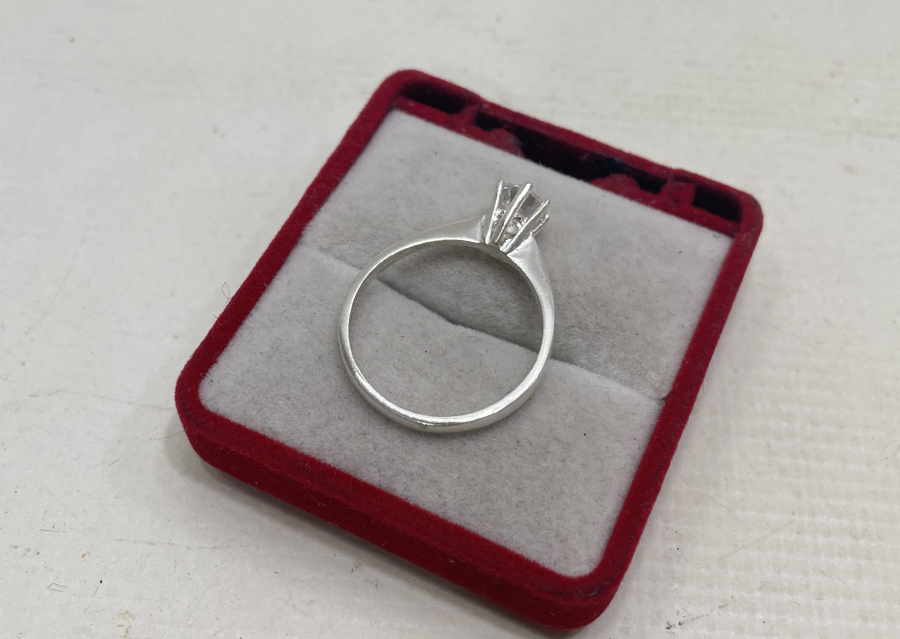 TEKTAŞLI GÜMÜŞ YÜZÜK