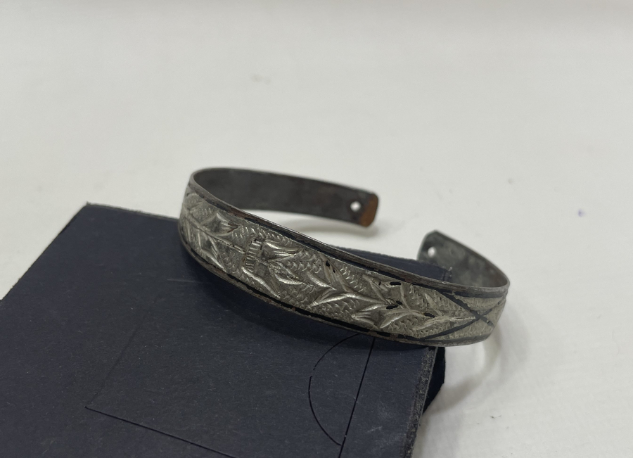 ÜZERİ LALE İŞÇİLİKLİ OSMANLI DÖNEMİ SAVATLI BİLEZİK