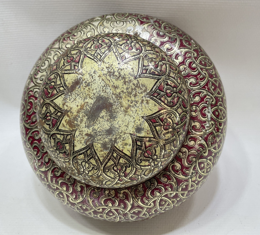 ÜZERİNDE BEKTAŞİ YILDIZI BULUNAN TESLİM TAŞI FORMUNDA ÇOK NADİR HURMA KUTUSU