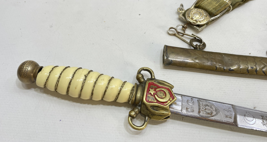 CUMHURİYET BAŞLARI HARP OKULU NADİR SUBAY MEÇİ VE KEMER TAKIMI