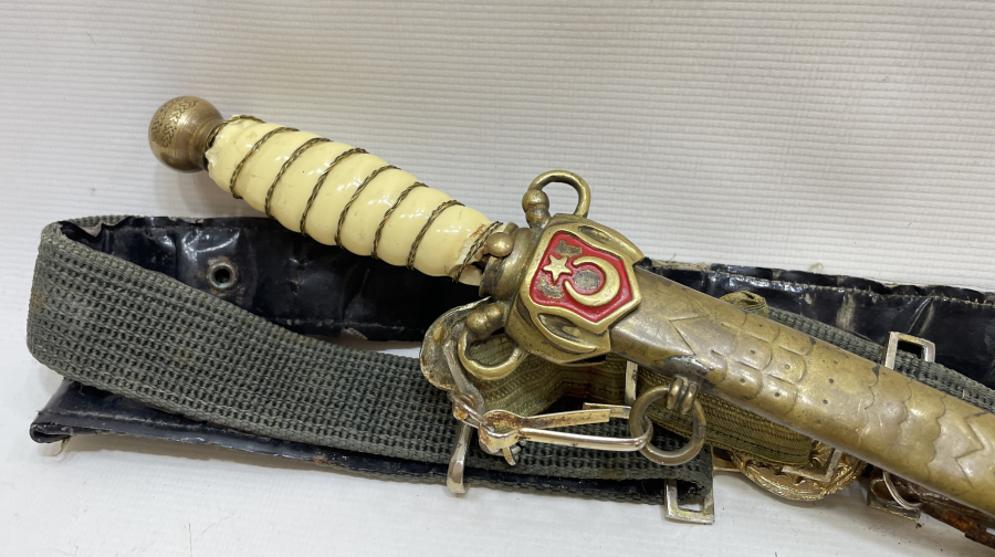 CUMHURİYET BAŞLARI HARP OKULU NADİR SUBAY MEÇİ VE KEMER TAKIMI