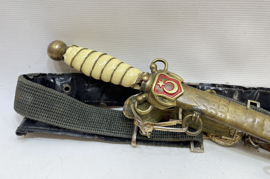 CUMHURİYET BAŞLARI HARP OKULU NADİR SUBAY MEÇİ VE KEMER TAKIMI