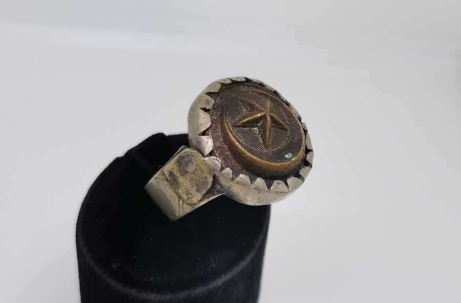 1. DÜNYA SAVAŞI DÖNEMİ PRİMİTİF FORMDA TAMAMI EL YAPIMI SUBAY YÜZÜĞÜ