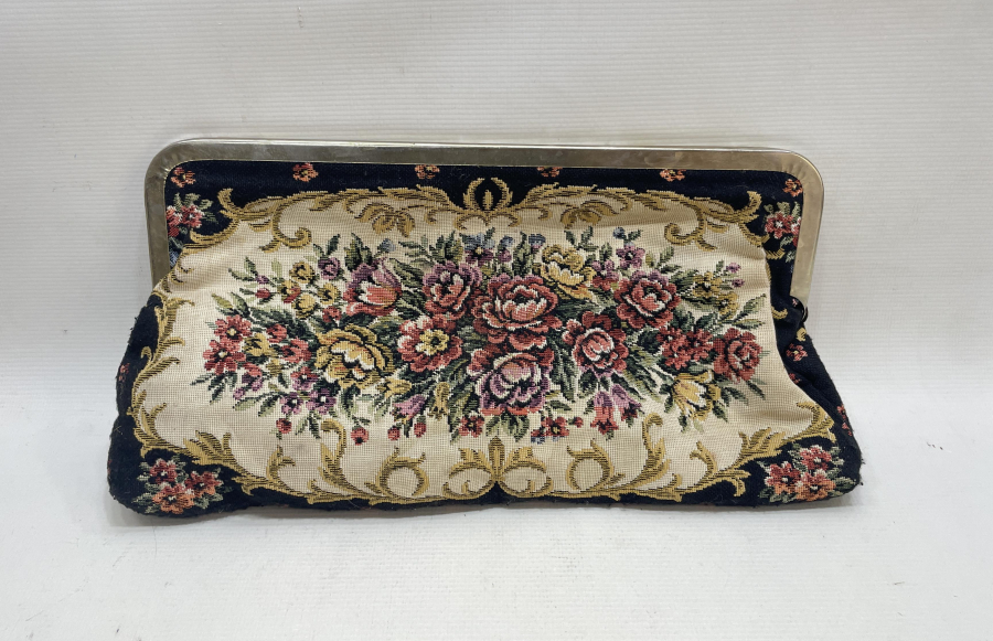 1900 BAŞLARI ANTİKA GOBLEN GECE ÇANTASI