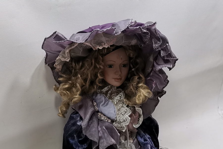 DEV BOY ANTİKA PORSELEN BEBEK