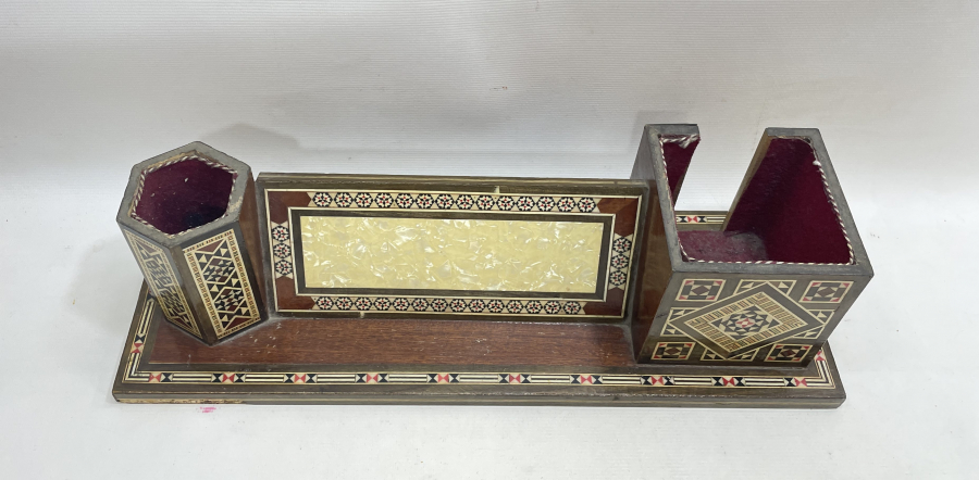 MARKÜTERİ İŞÇİLİKLİ BÜYÜK BOY ANTİKA MASA ÜSTÜ KALEMLİĞİ