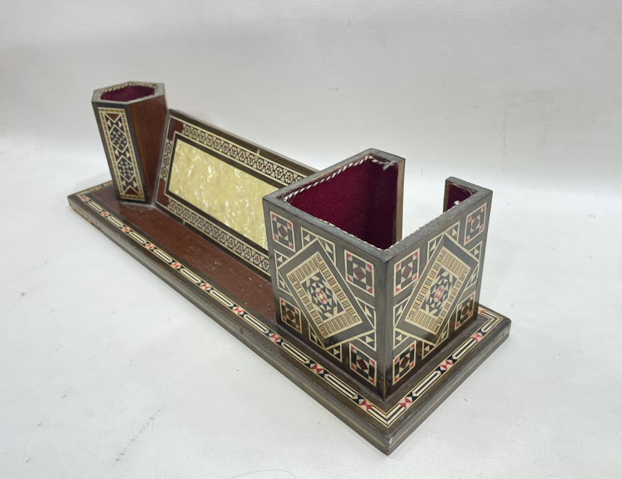 MARKÜTERİ İŞÇİLİKLİ BÜYÜK BOY ANTİKA MASA ÜSTÜ KALEMLİĞİ