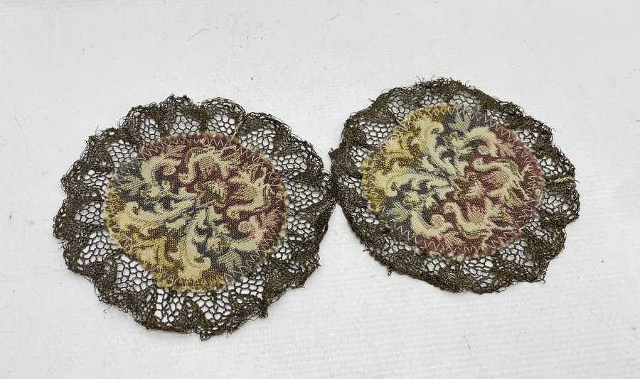 OSMANLI DÖNEMİ GÜMÜŞ SIRMA İŞÇİLİKLİ LEVANTEN İŞİ ÇİFT GOBLEN BARDAK ALTLIĞI