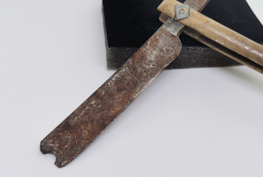 OSMANLI DÖNEMİ NADİR FORMDA TEKKE İŞİ USTURA