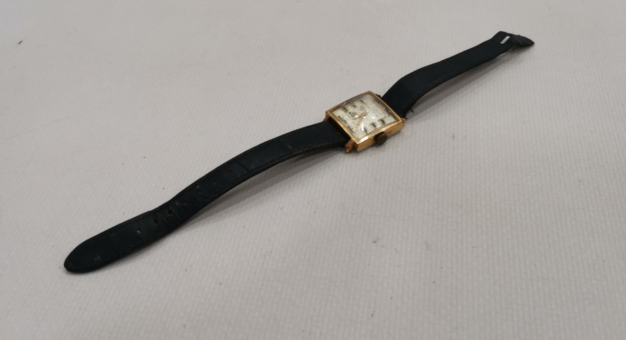 ALTIN KAPLAMA KURMALI ANTİKA KOL SAATİ