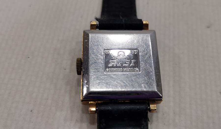 ALTIN KAPLAMA KURMALI ANTİKA KOL SAATİ