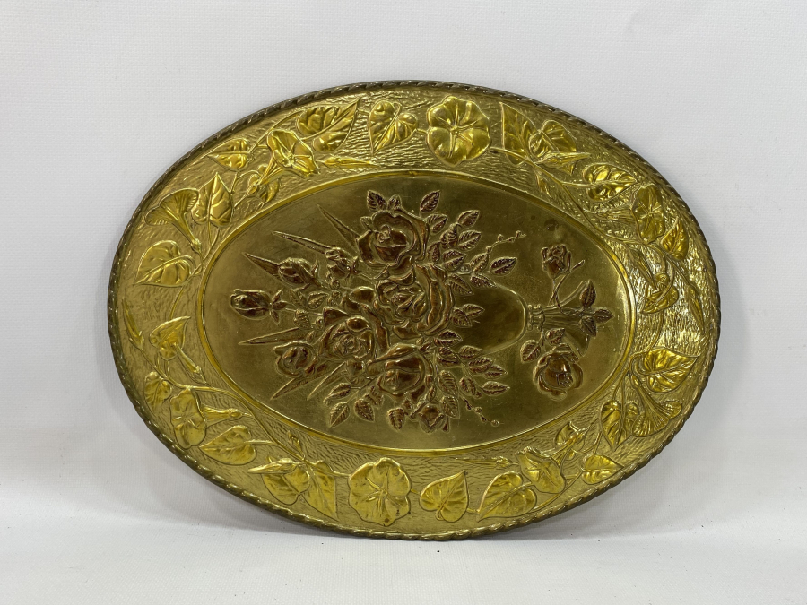 ALTIN VERMELİ VE KABARTMA İŞÇİLİKLİ ANTİKA DUVAR PANOSU