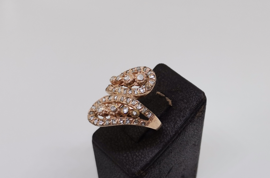 ELMAS TAŞLI ÖZEL YAPIM AİLE SEMBOLLÜ YÜZÜK